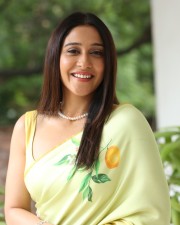 Actress Regina Cassandra Utsavam Movie Interview Photos 21