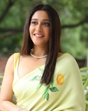 Actress Regina Cassandra Utsavam Movie Interview Photos 22