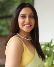 Actress Regina Cassandra Utsavam Movie Interview Photos 23