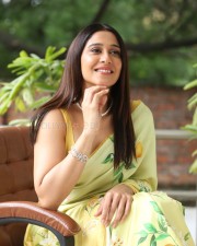 Actress Regina Cassandra Utsavam Movie Interview Photos 34