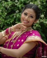 Actress Sada Saree Pictures