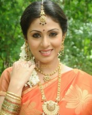 Actress Sada Saree Pictures