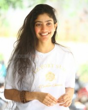 Actress Sai Pallavi at Virata Parvam Movie Interview Pictures 13