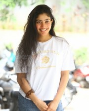 Actress Sai Pallavi at Virata Parvam Movie Interview Pictures 16