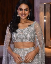 Actress Shraddha Srinath at Daaku Maharaaj Blockbuster Press Meet Photos 18