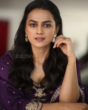 Actress Shraddha Srinath at Daaku Maharaaj Interview Pictures 05