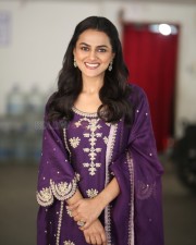 Actress Shraddha Srinath at Daaku Maharaaj Interview Pictures 24