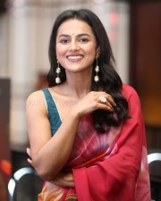 Actress Shraddha Srinath at Daaku Maharaj Movie Trailer Launch Photos 55