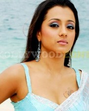 Actress trisha latest stills