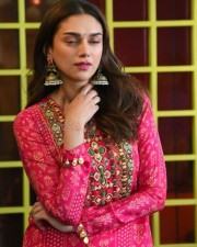 Aditi Rao Hydari at Maha Samudram Movie Interview Photos 02