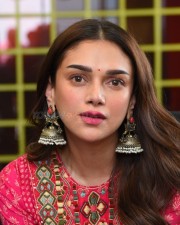 Aditi Rao Hydari at Maha Samudram Movie Interview Photos 24