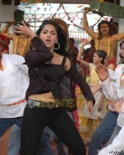 Anushka Shetty Sexy Pics In Panchakshari Movie