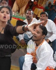 Anushka Shetty Sexy Pics In Panchakshari Movie