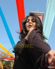 Anushka Shetty Sexy Pics In Panchakshari Movie