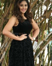 Balloon Movie Heroine Anjali Pictures