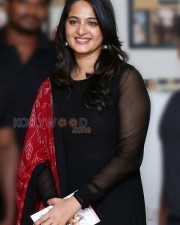 Beautiful Anushka At Rudramadevi Promotion Photos