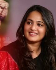 Beautiful Anushka At Rudramadevi Promotion Photos