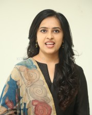 Beautiful Heroine Sri Divya at Sathyam Sundaram Success Meet Pictures 02