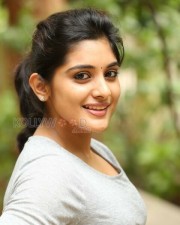 Beautiful Niveda Thomas Photos