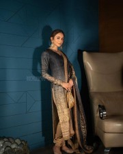 Beautiful Rakul Preet Singh in a Grey Salwar Suit Photos 03