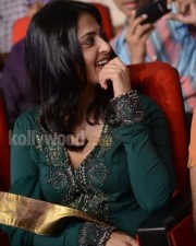 Beautiful Sexy Anushka Shetty Pictures