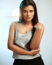 Beautiful Tamil Actress Aishwarya Rajesh Photos