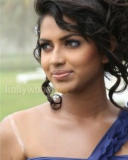 Bejawada Amala Paul Hot Stills