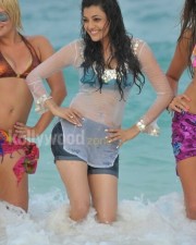 Business Man Heroine Kajal Agarwal Hot Photos