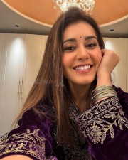 Cute Raashii Khanna Diwali Pictures 01