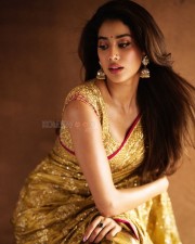 Devara Heroine Janhvi Kapoor in a Stunning Golden Saree Photos 01