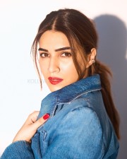 Fashion Beauty Kriti Sanon in a Corset Top Denim on Denim Photoshoot Pictures 04