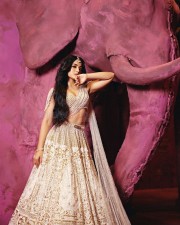 Gorgeous Heroine Rashmika Mandanna in a White Lehenga at India Couture Week 2024 Photos 05