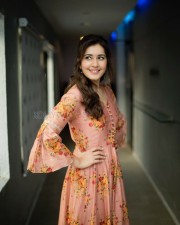 Gorgeous Raashi Khanna Photoshoot Pictures