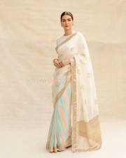 Graceful Kriti Sanon in a Manish Malhotra Saree Photos 03