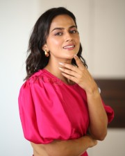 Heroine Shraddha Srinath at Mechanic Rocky Interview Photos 13