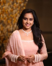 Heroine Sri Divya at Sathyam Sundaram Pre Release Event Pictures 15