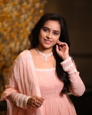 Heroine Sri Divya at Sathyam Sundaram Pre Release Event Pictures 18