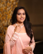 Heroine Sri Divya at Sathyam Sundaram Pre Release Event Pictures 19