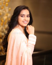 Heroine Sri Divya at Sathyam Sundaram Pre Release Event Pictures 30