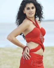 Hot Taapsee Pannu Pictures