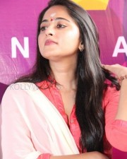 Inji Iduppazhagi Movie Heroine Anushka Shetty Photos