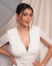 Ivan Than Uthaman Actress Yashika Aannand in a White Outfit Pictures 03