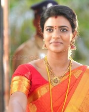 Ka Pae Ranasingam Movie Heroine Aishwarya Rajesh Photos