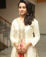 Kaashmora Movie Heroine Sri Divya Photos