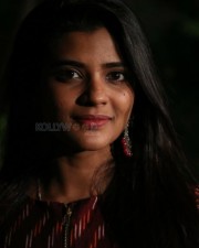 Kanaa Heroine Aishwarya Rajesh Photos