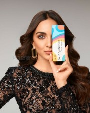 Kiara Advani Showing Off AquaColor Photo 01