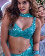 Kriti Sanon Showing Cleavage in a Song and Dance Routine Photos 02