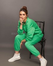 Kriti Sanon in a Green Tracksuit Photo 01