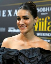 Kriti Sanon in a Shoulder Less Black Gown at IIFA Photo 01