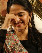 Lingaa Movie Heroine Anushka Shetty Photos